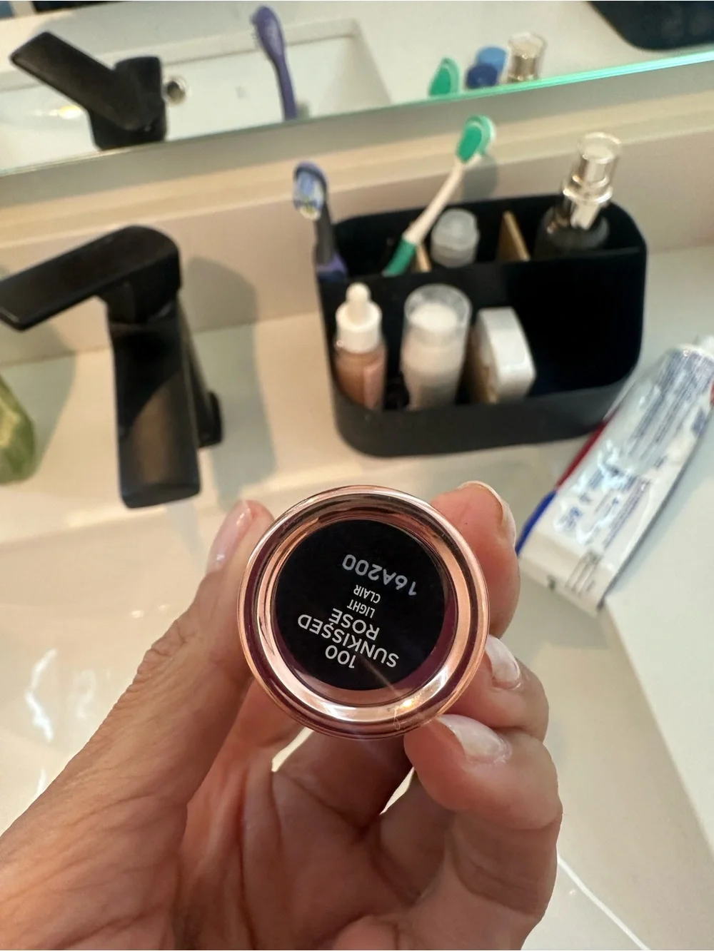 L'Oreal Lumi Bronze Stick - Bronze & Rose Gold Caps